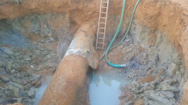 The damaged 36-inch water transmission main line. Photo: LWSC